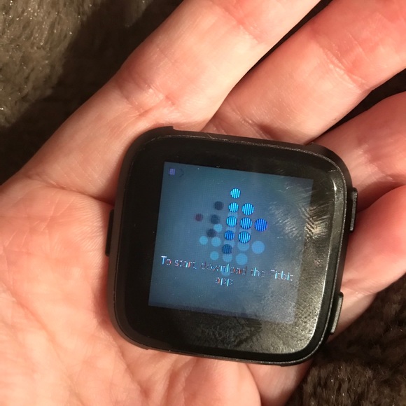 Fitbit Versa v1 - for parts - Picture 3 of 5